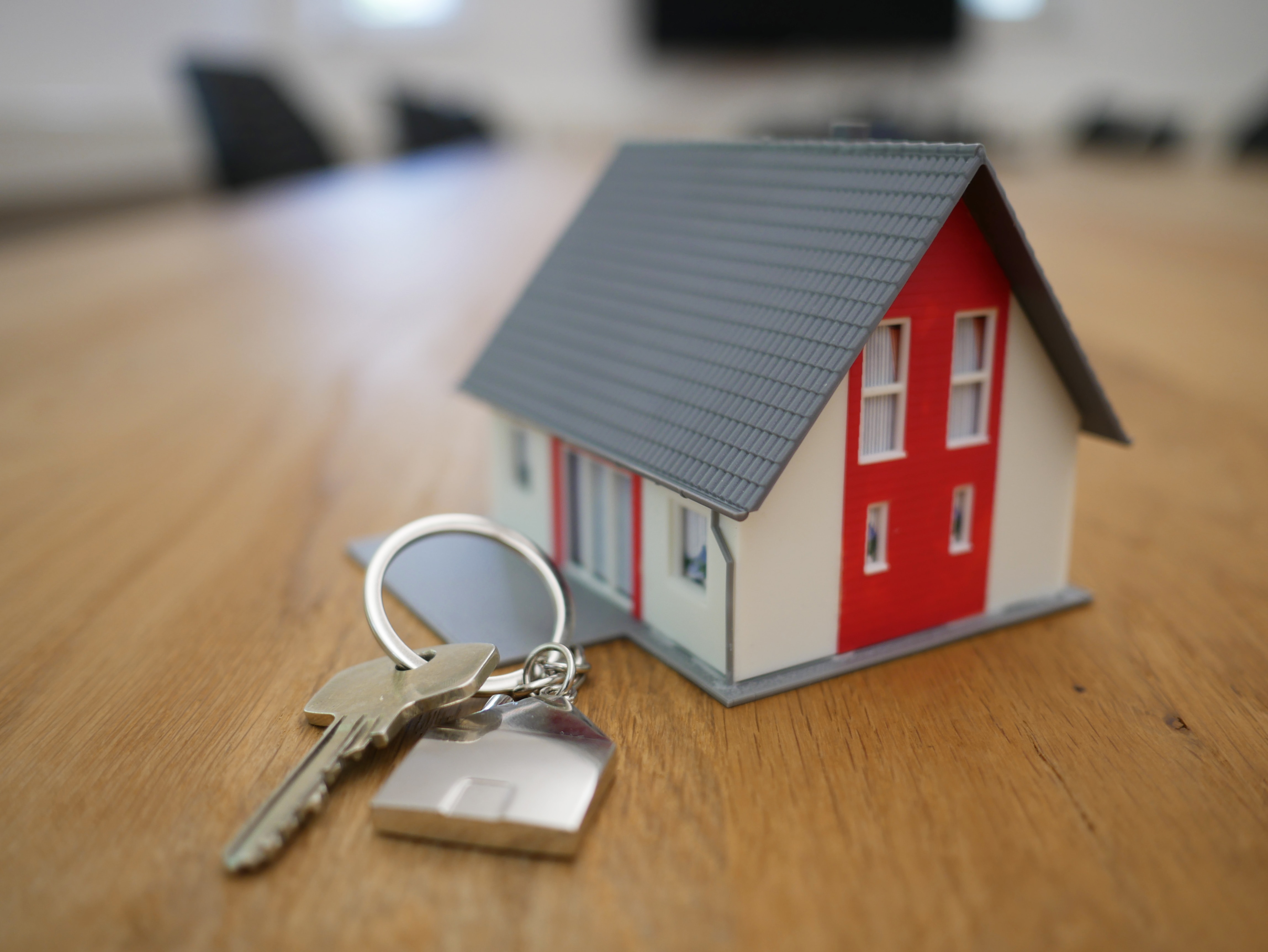 Getting the keys to your new house in Spain